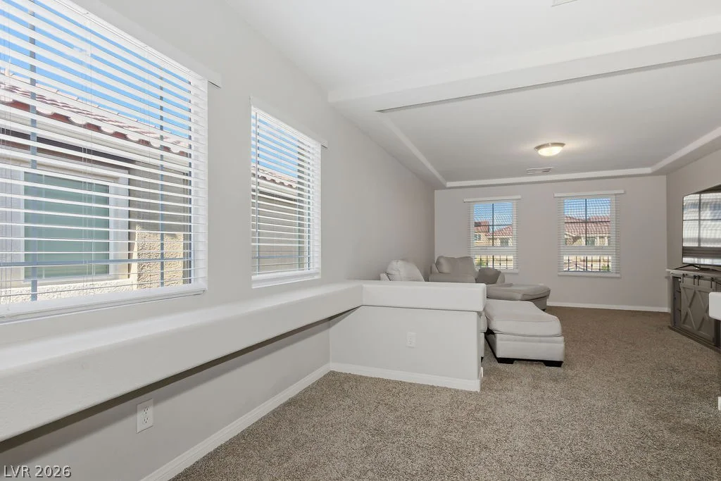 10153 Cascadia Creek, Las Vegas, NV 89141