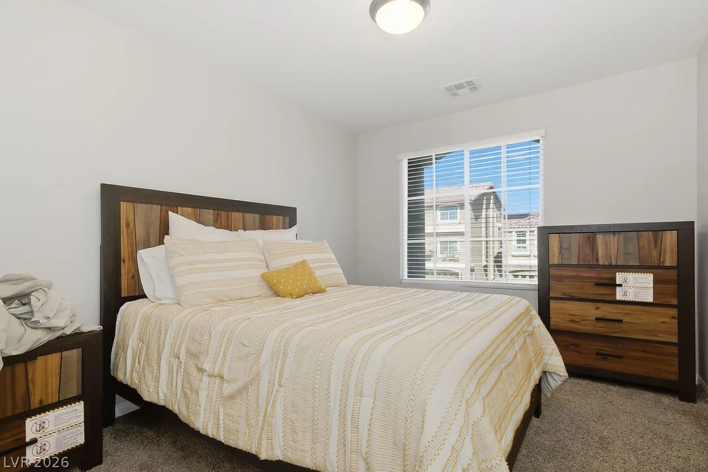 10153 Cascadia Creek, Las Vegas, NV 89141