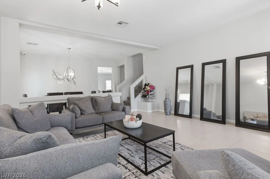 10153 Cascadia Creek, Las Vegas, NV 89141