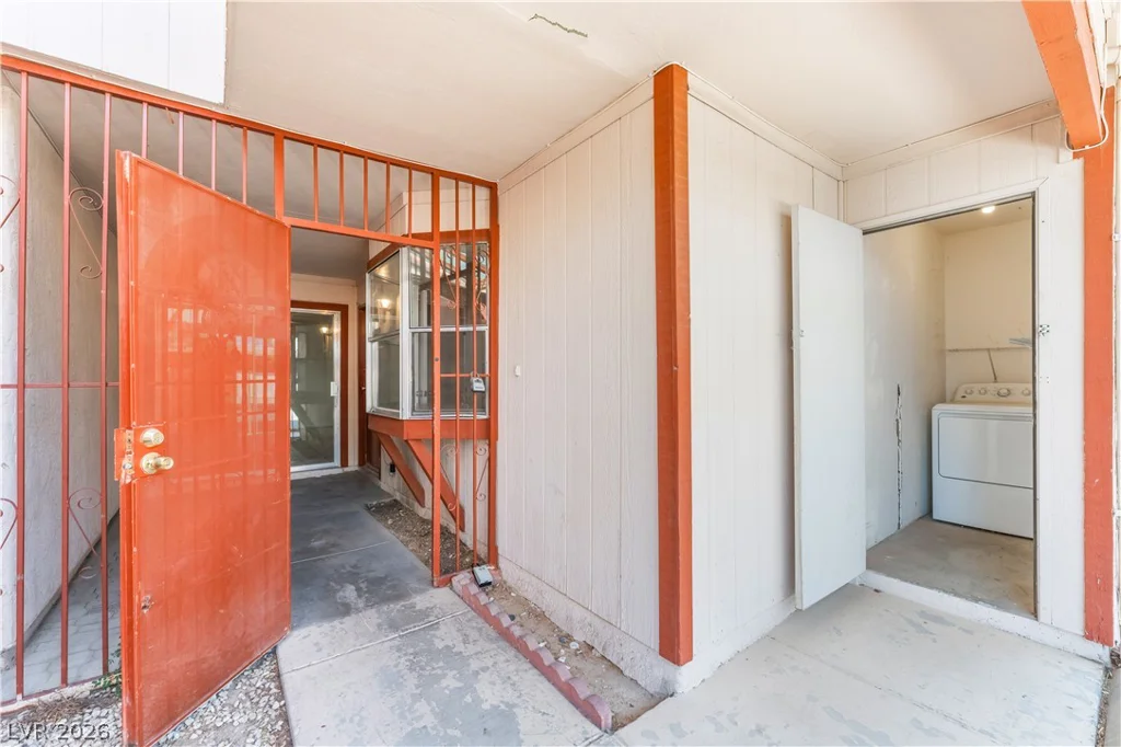 441 Lamb, Las Vegas, NV 89110