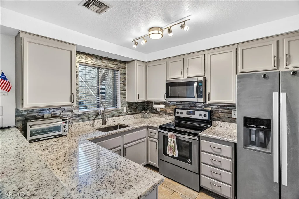 2232 Aspen Mirror, Laughlin, NV 89029