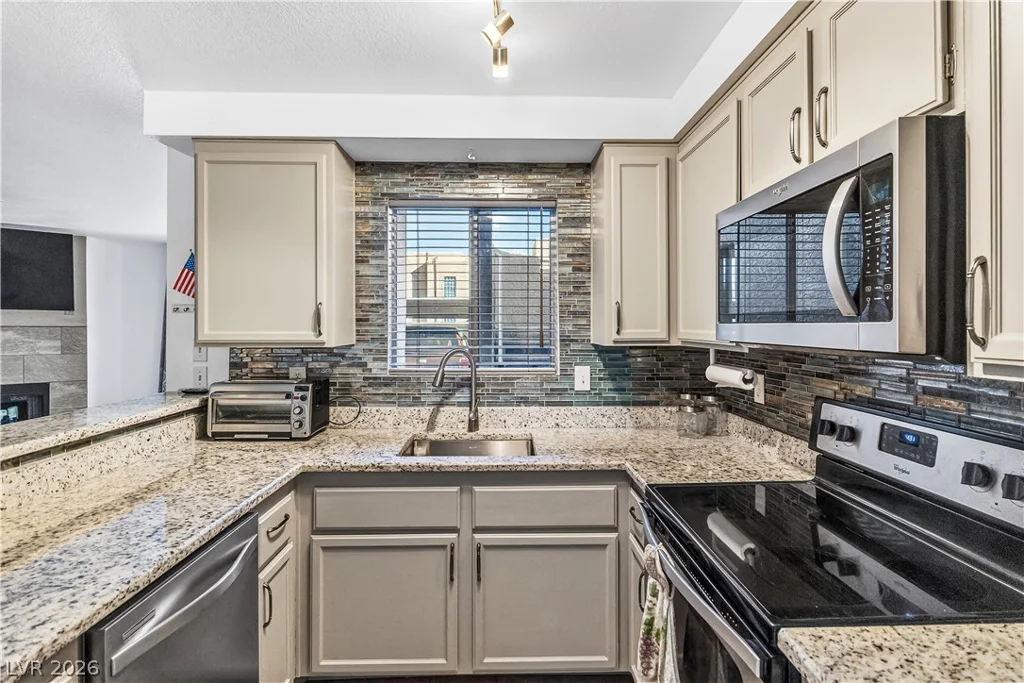 2232 Aspen Mirror, Laughlin, NV 89029