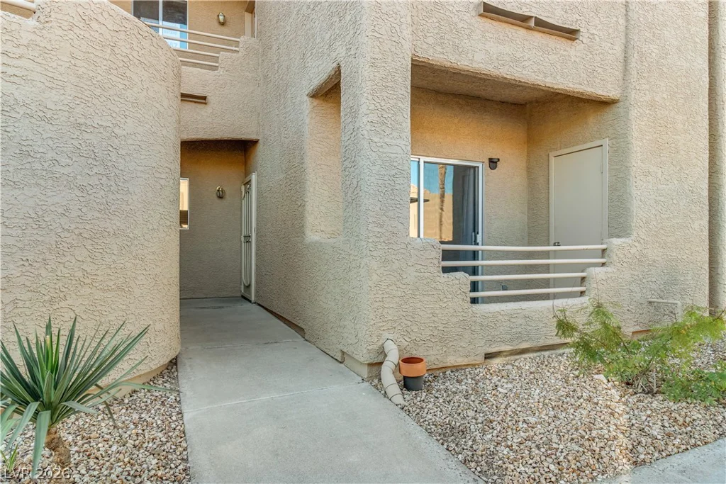 2232 Aspen Mirror, Laughlin, NV 89029