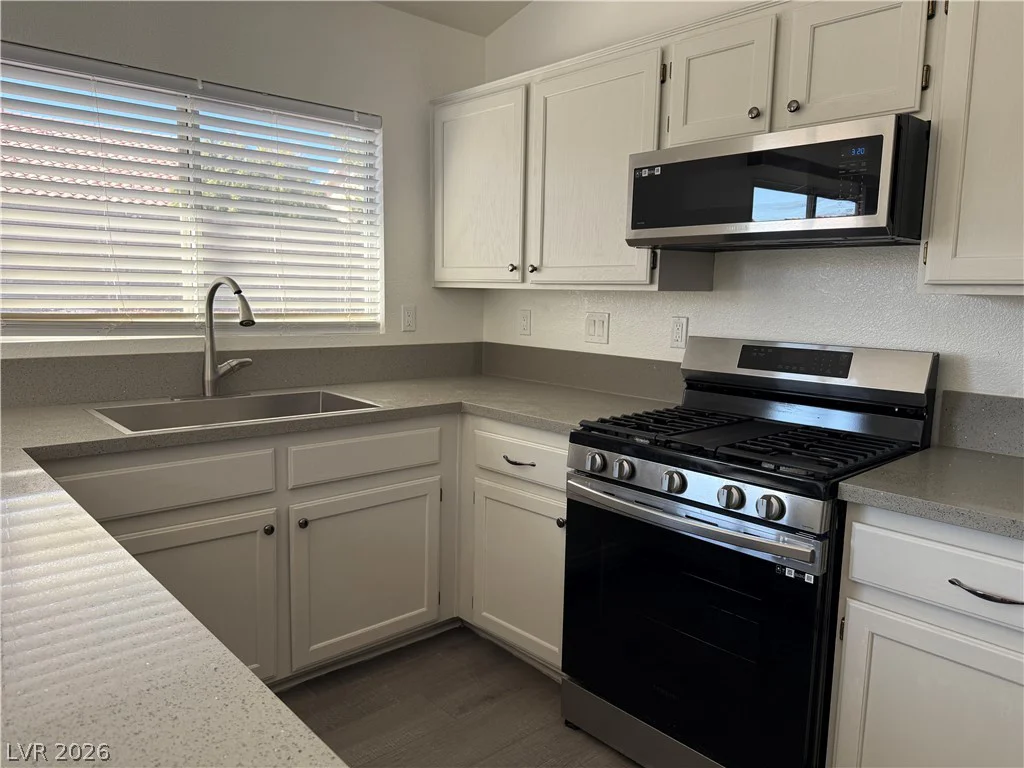 9501 Garrycastle, Las Vegas, NV 89129
