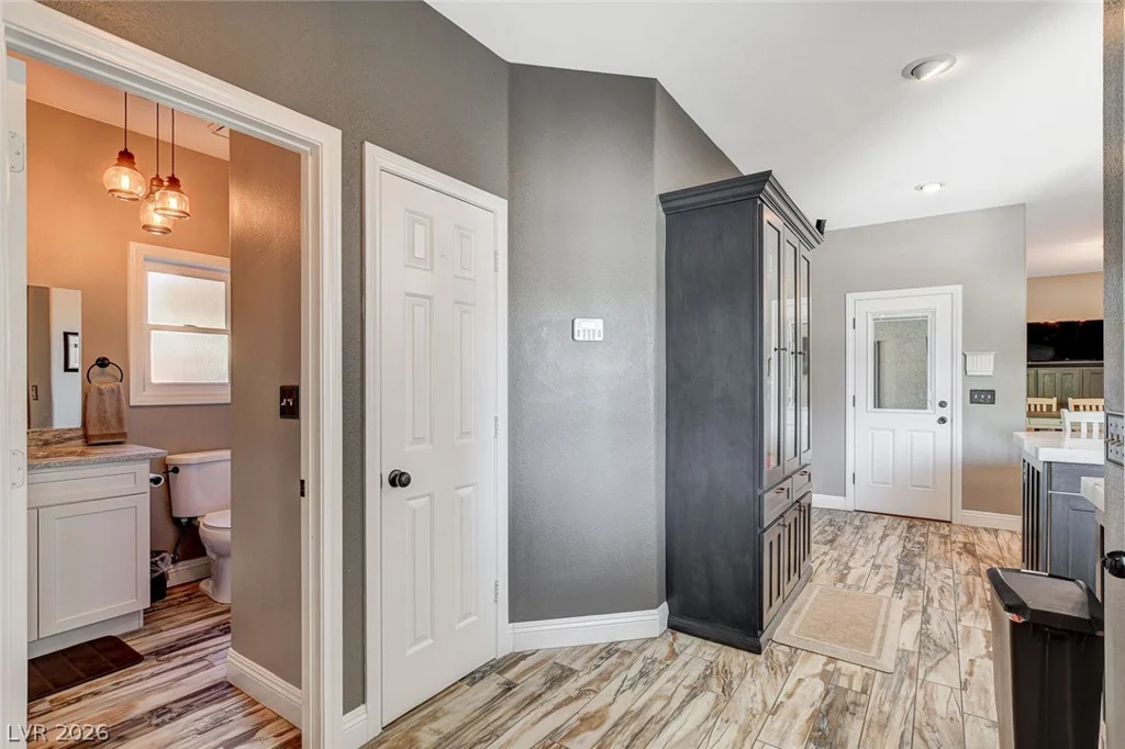 4535 Desert Bloom, Las Vegas, NV 89129