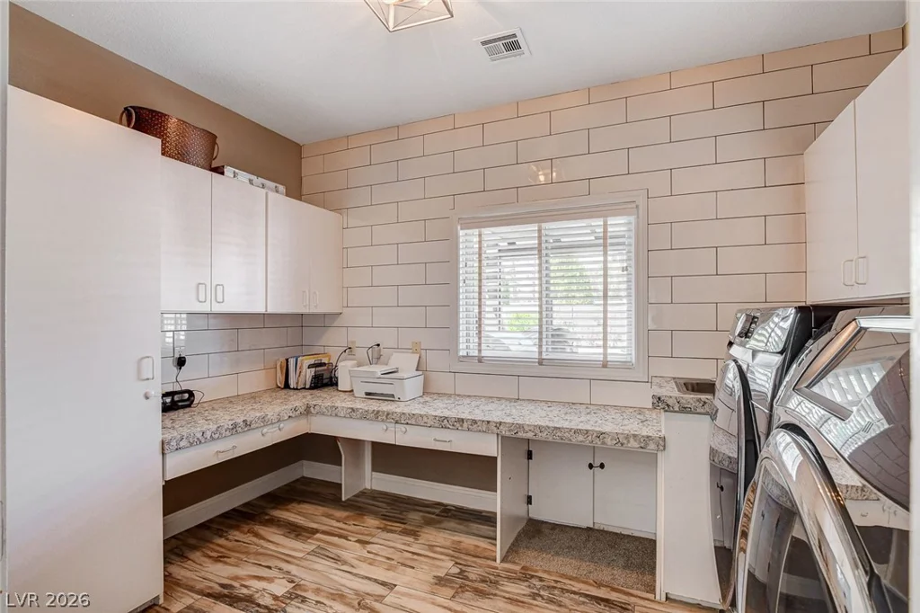 4535 Desert Bloom, Las Vegas, NV 89129