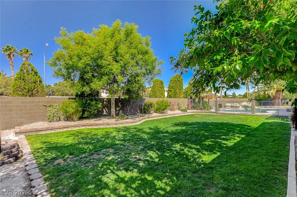 4535 Desert Bloom, Las Vegas, NV 89129