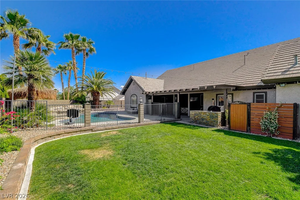 4535 Desert Bloom, Las Vegas, NV 89129