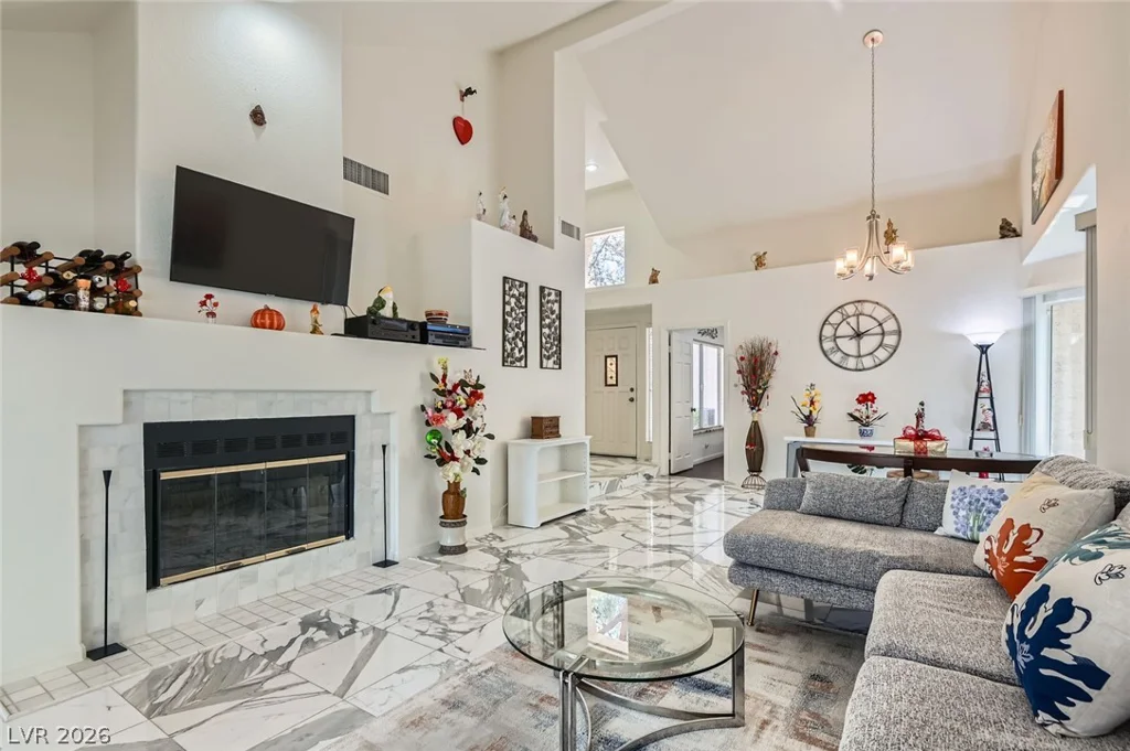 7068 Bright Springs, Las Vegas, NV 89113