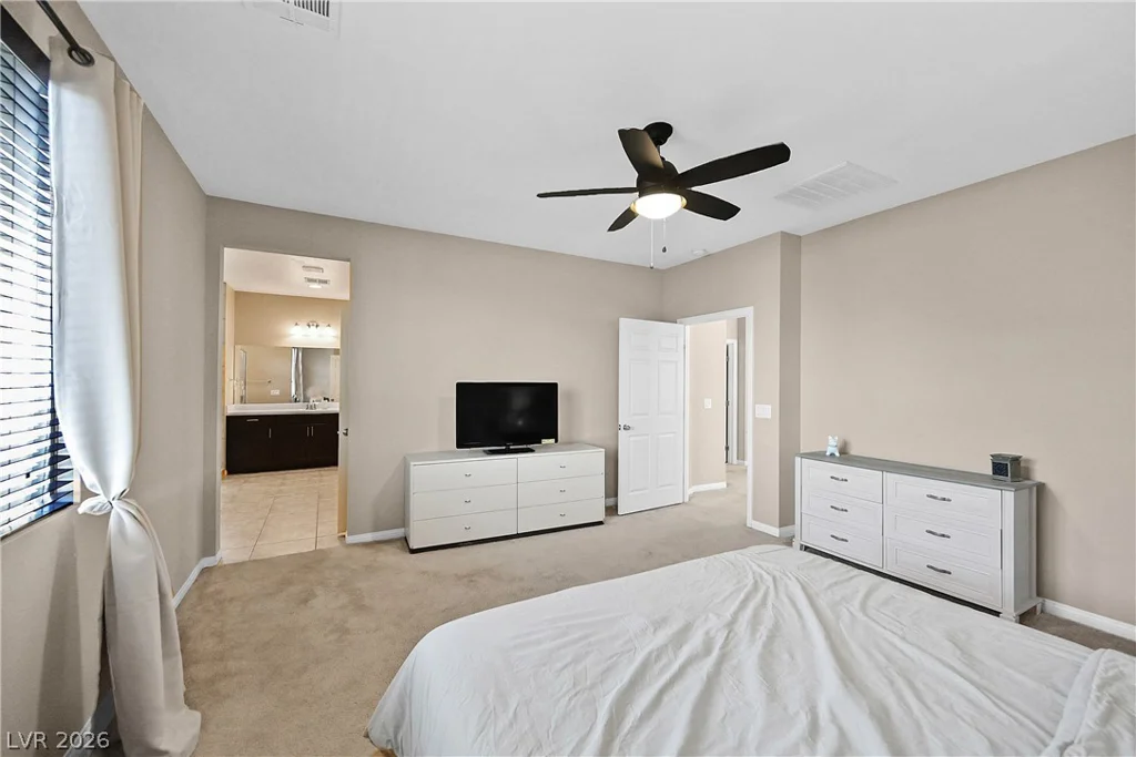 10479 Skye Knoll, Las Vegas, NV 89166
