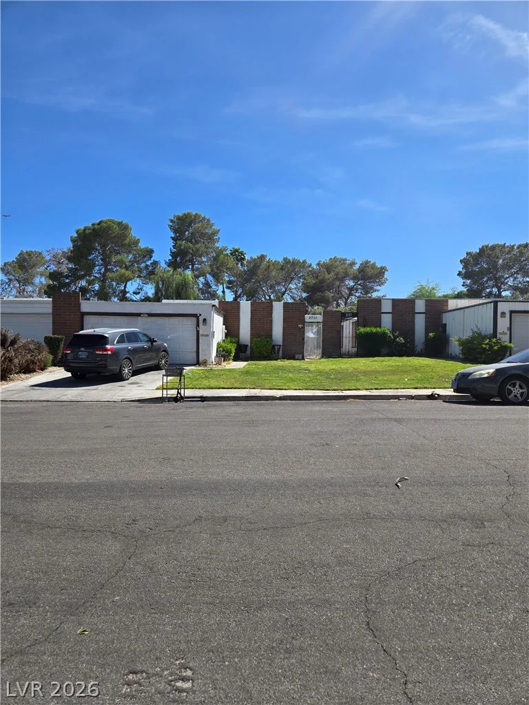 3711 Casey, Las Vegas, NV 89120