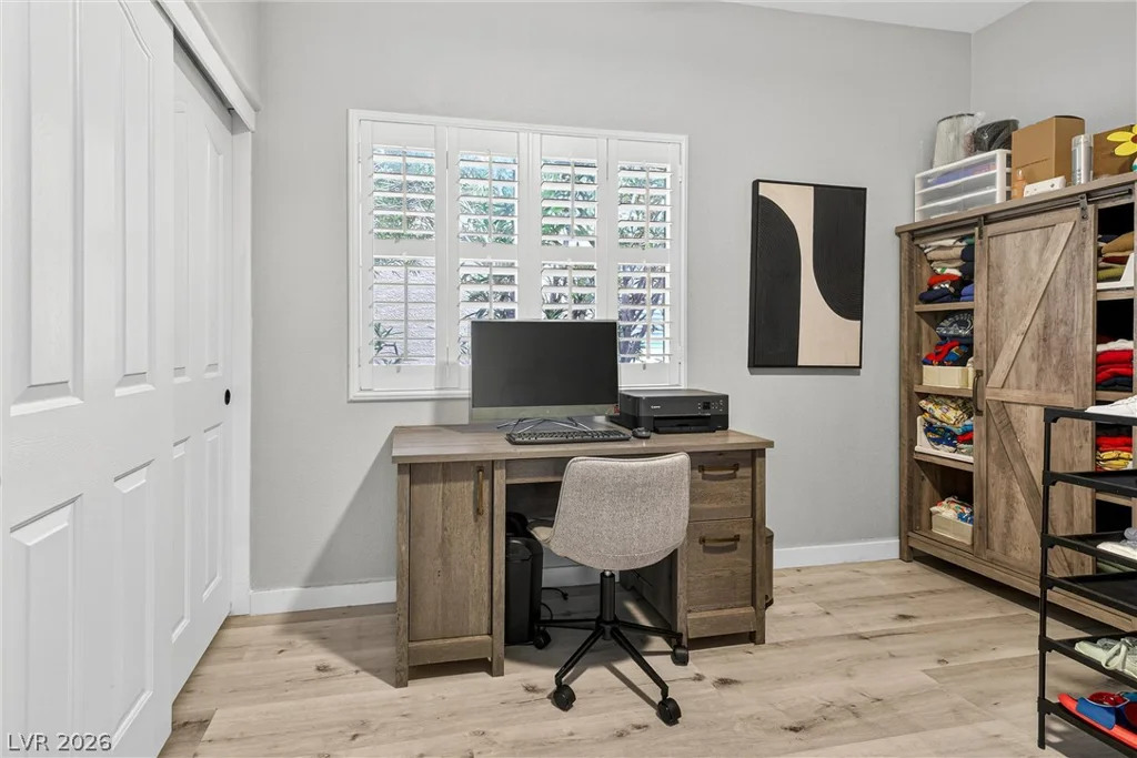 10230 Wood Work, Las Vegas, NV 89135
