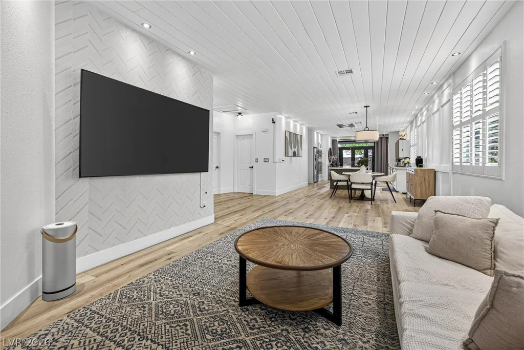10230 Wood Work, Las Vegas, NV 89135