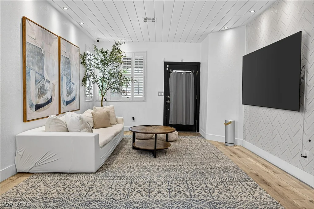 10230 Wood Work, Las Vegas, NV 89135