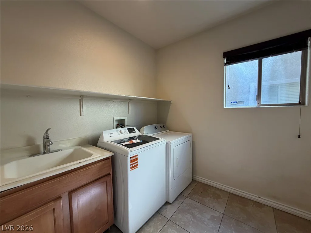 104 Delighted, North Las Vegas, NV 89031