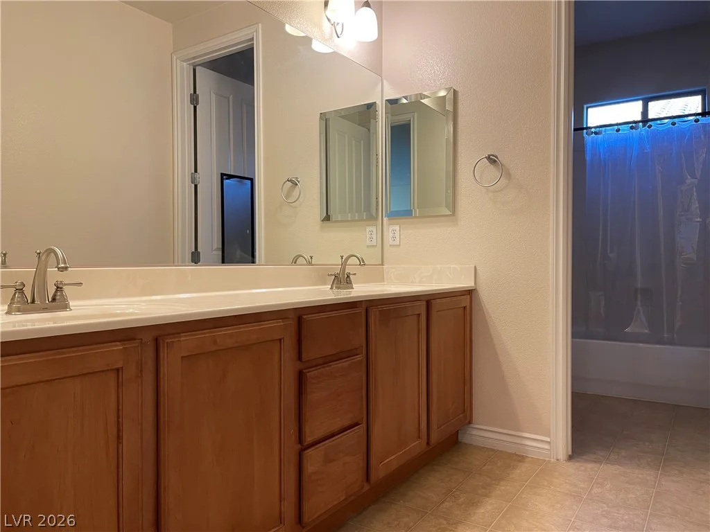 104 Delighted, North Las Vegas, NV 89031