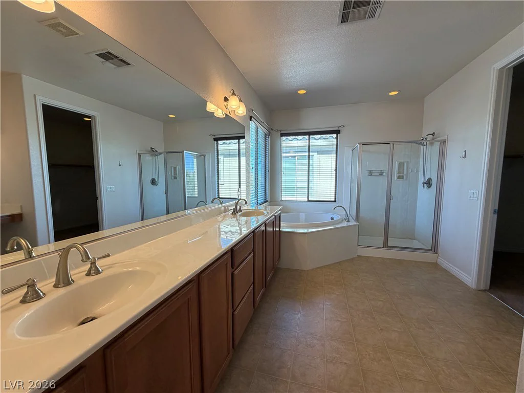 104 Delighted, North Las Vegas, NV 89031