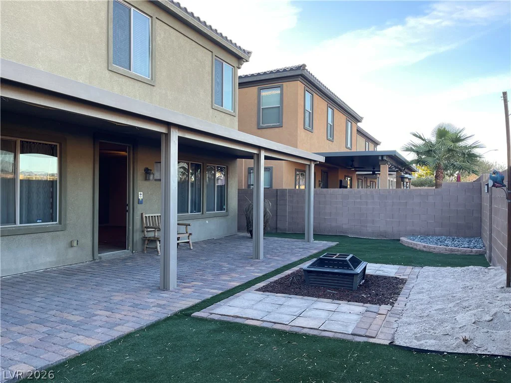 104 Delighted, North Las Vegas, NV 89031