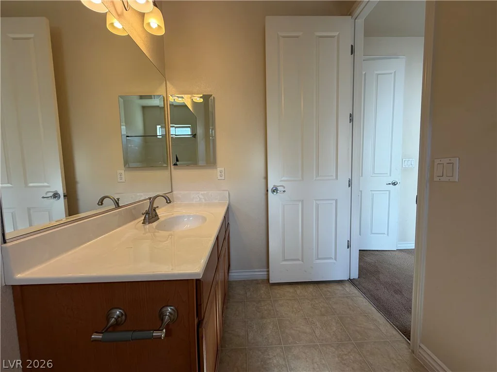 104 Delighted, North Las Vegas, NV 89031