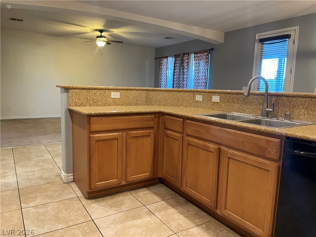 104 Delighted, North Las Vegas, NV 89031