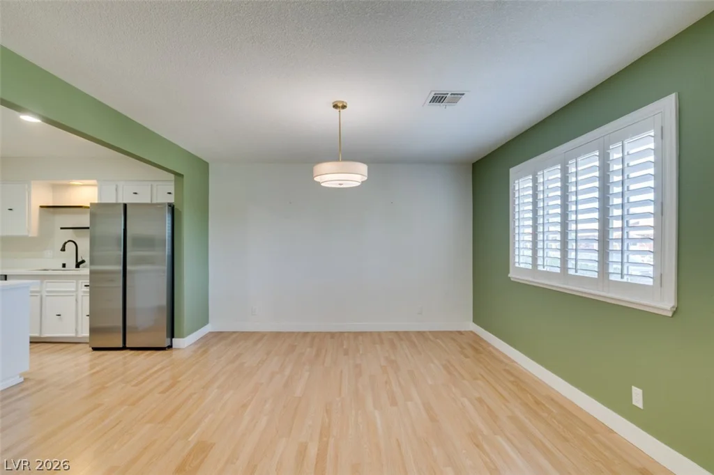 3169 Desmond, Las Vegas, NV 89121