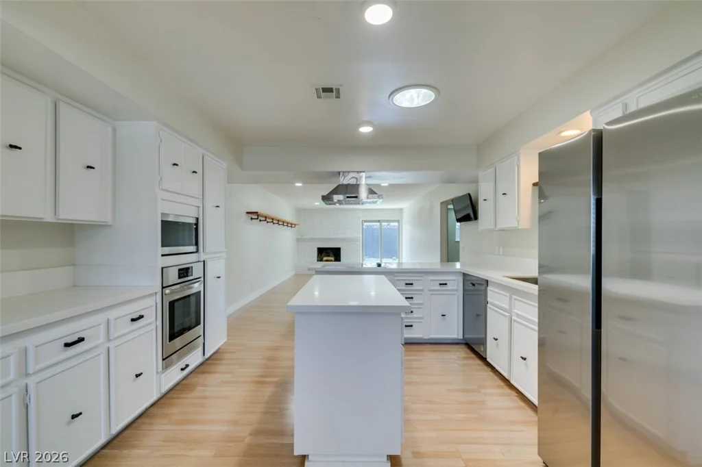 3169 Desmond, Las Vegas, NV 89121
