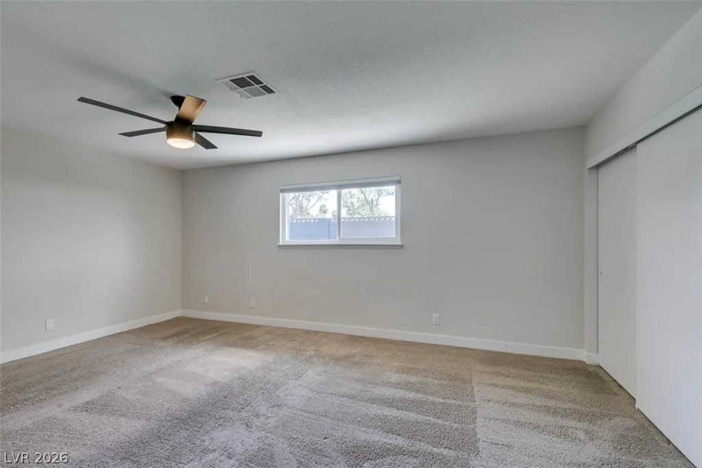 3169 Desmond, Las Vegas, NV 89121