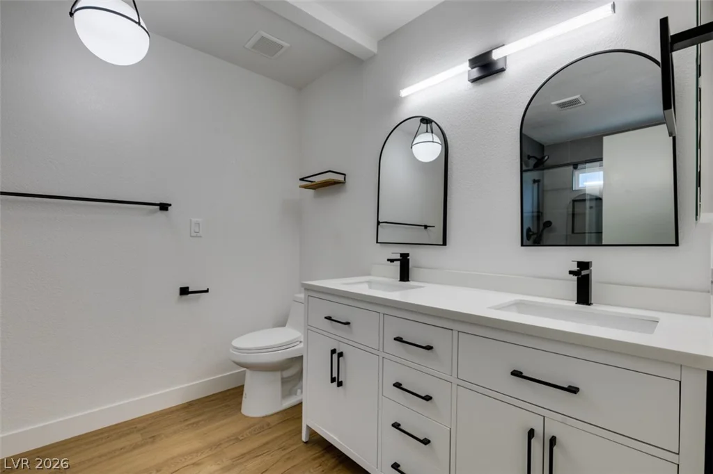 3169 Desmond, Las Vegas, NV 89121