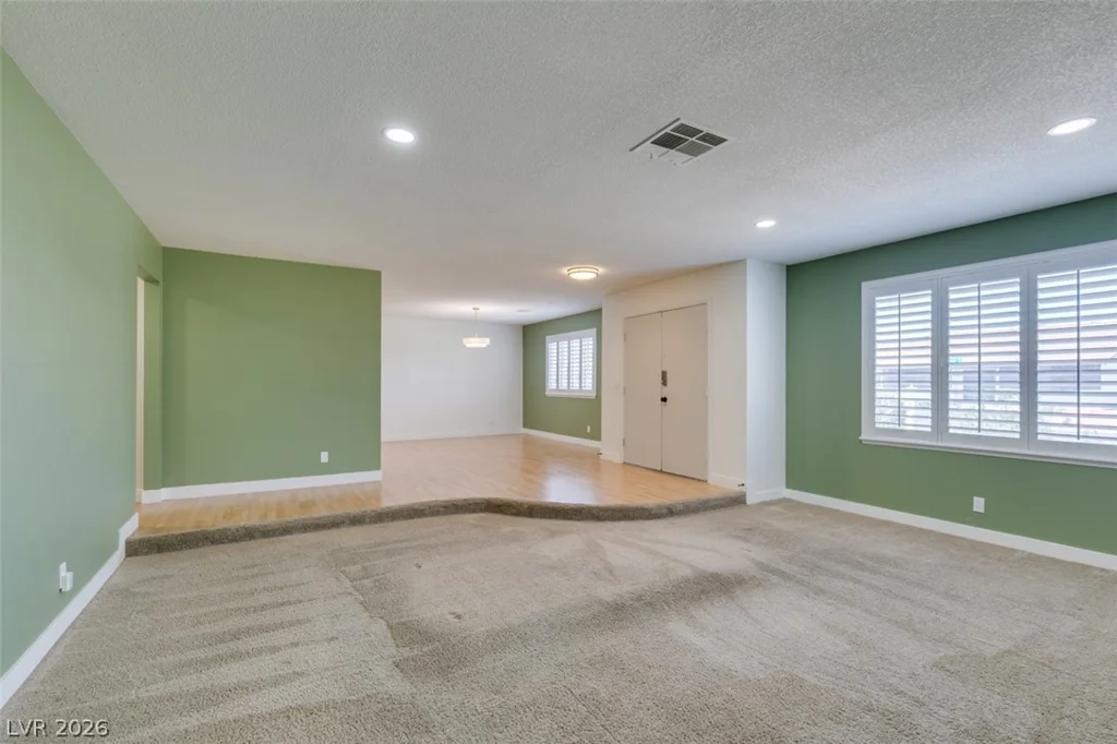 3169 Desmond, Las Vegas, NV 89121