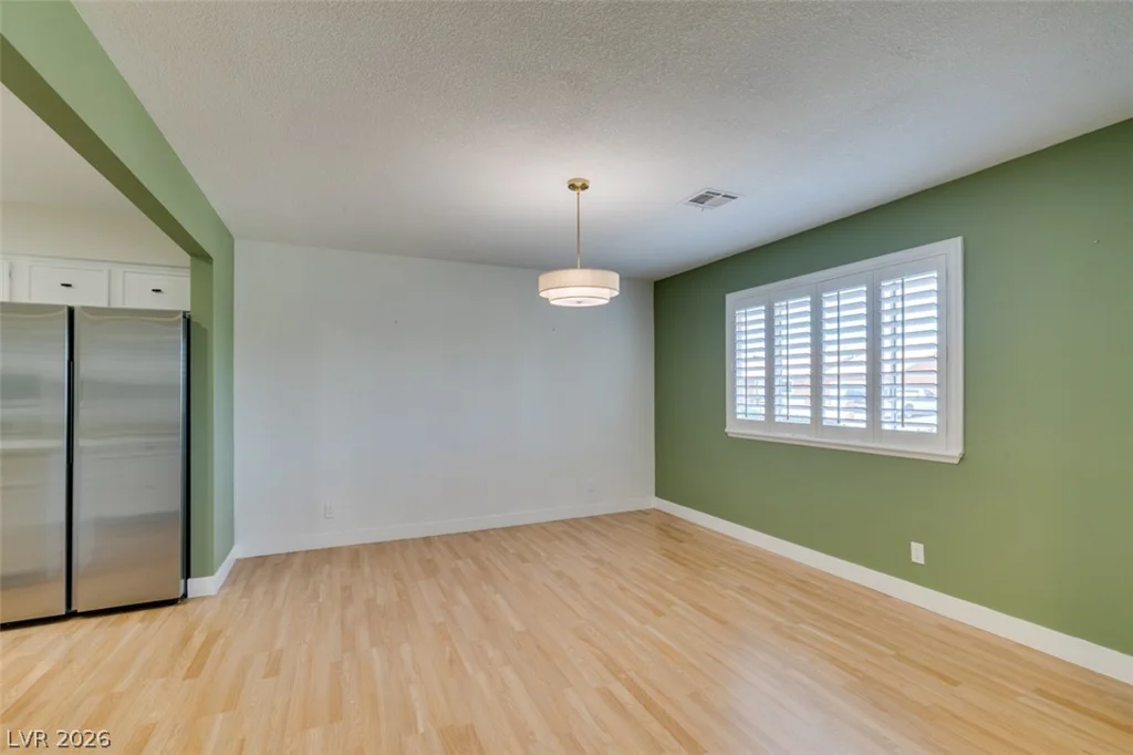3169 Desmond, Las Vegas, NV 89121