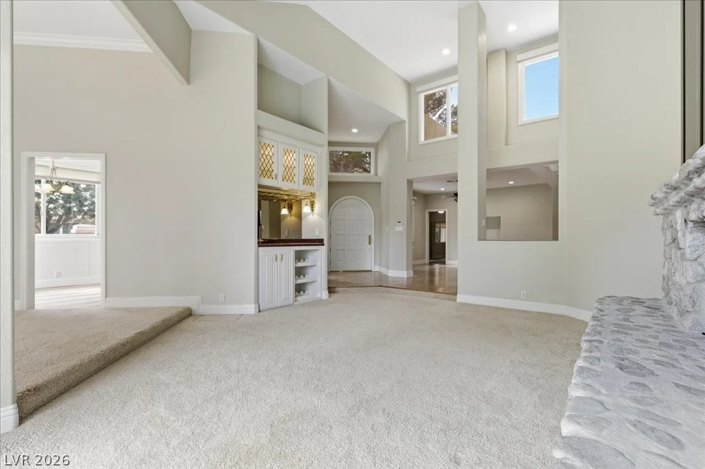8215 Round Hills, Las Vegas, NV 89113