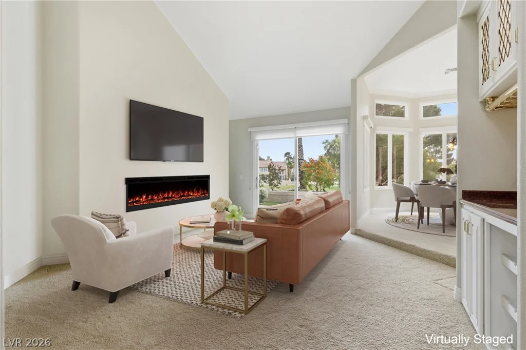 8215 Round Hills, Las Vegas, NV 89113