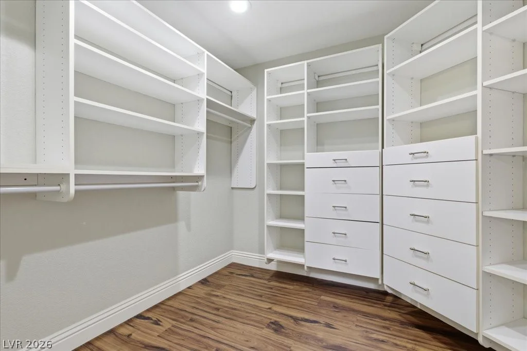 8215 Round Hills, Las Vegas, NV 89113