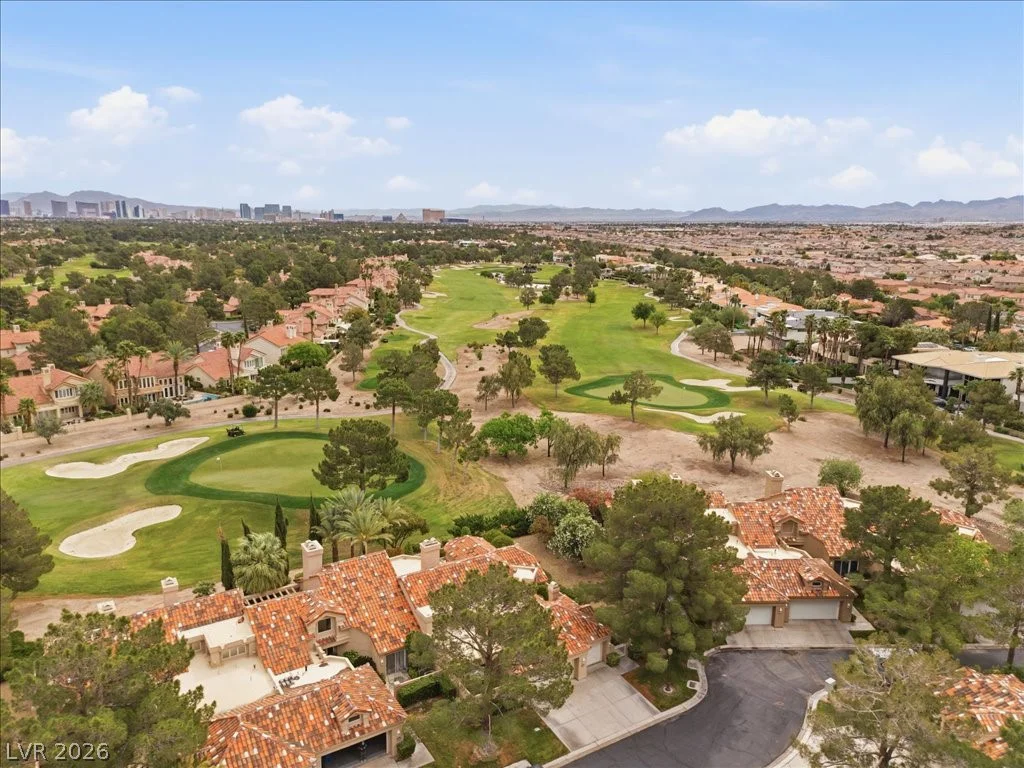 8215 Round Hills, Las Vegas, NV 89113