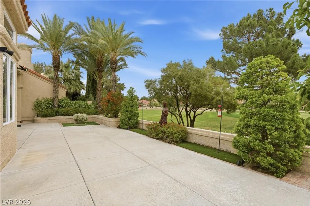 8215 Round Hills, Las Vegas, NV 89113