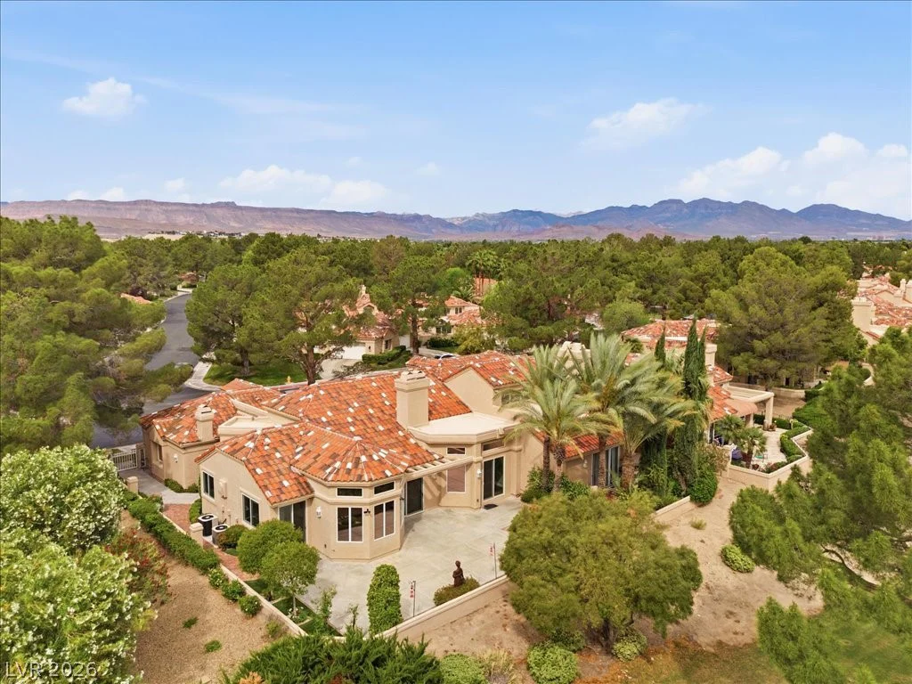 8215 Round Hills, Las Vegas, NV 89113