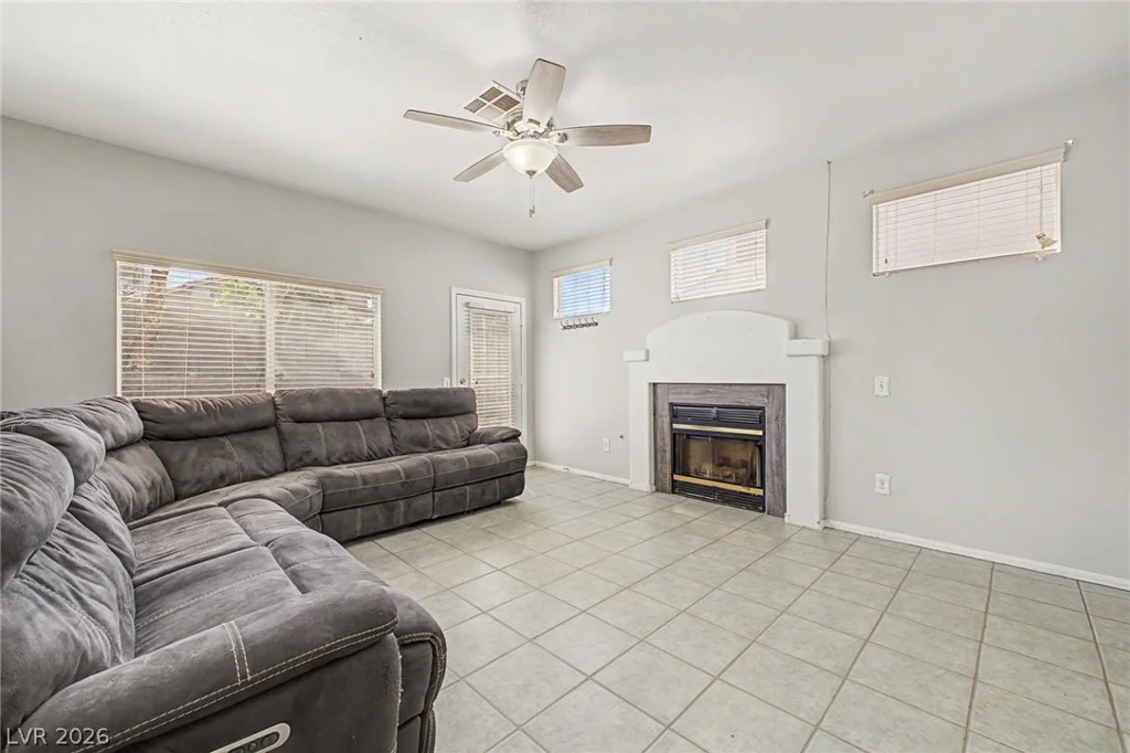 1452 Red Apple, Las Vegas, NV 89142