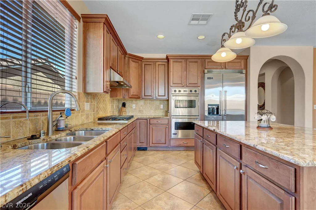 430 Las Alturas, Las Vegas, NV 89123
