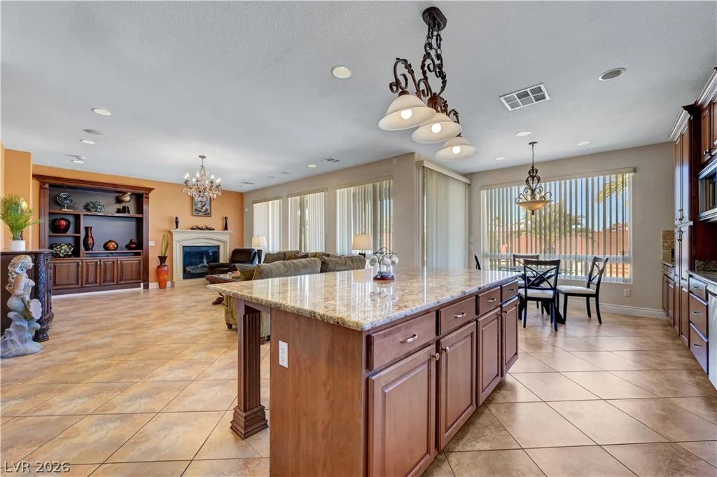 430 Las Alturas, Las Vegas, NV 89123