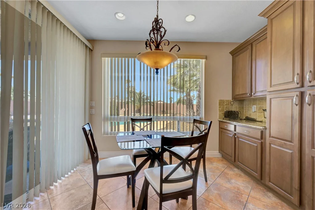 430 Las Alturas, Las Vegas, NV 89123