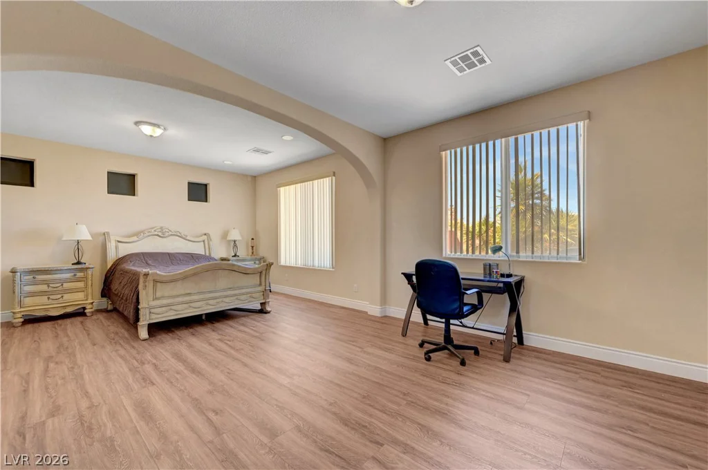 430 Las Alturas, Las Vegas, NV 89123