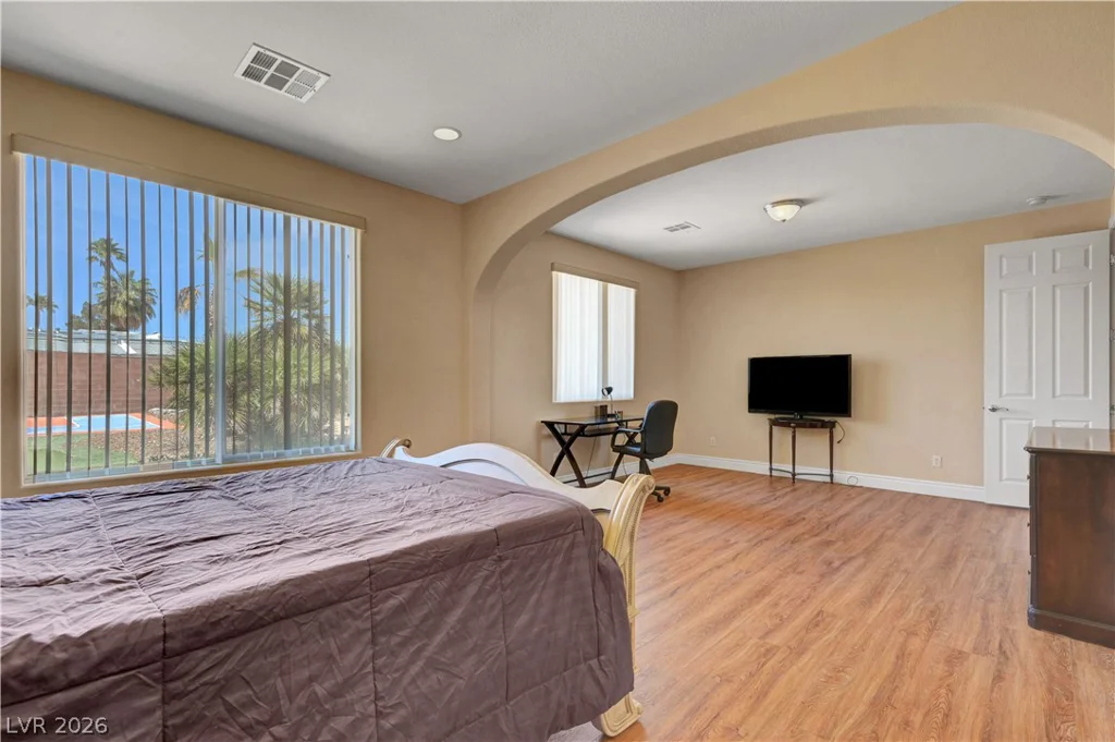 430 Las Alturas, Las Vegas, NV 89123