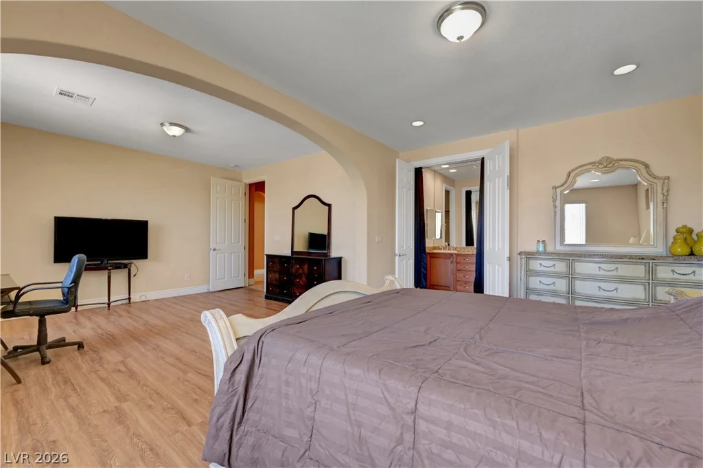 430 Las Alturas, Las Vegas, NV 89123