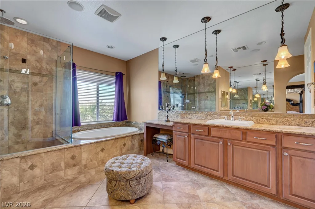 430 Las Alturas, Las Vegas, NV 89123