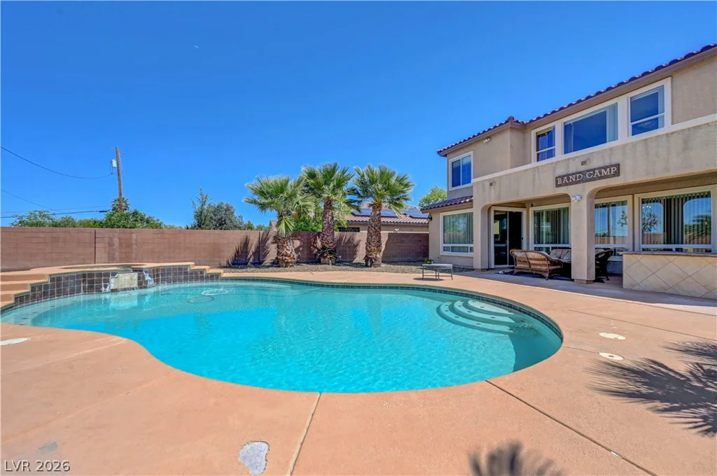 430 Las Alturas, Las Vegas, NV 89123