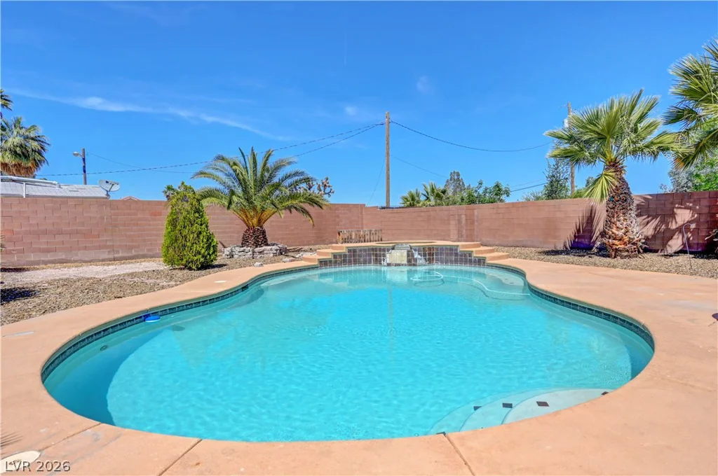 430 Las Alturas, Las Vegas, NV 89123