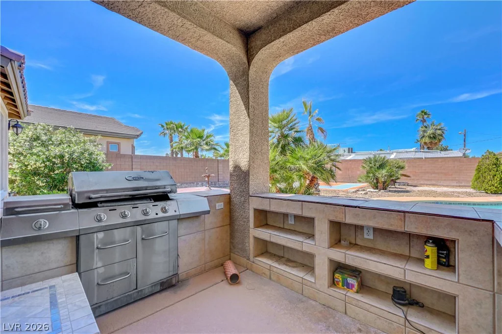 430 Las Alturas, Las Vegas, NV 89123
