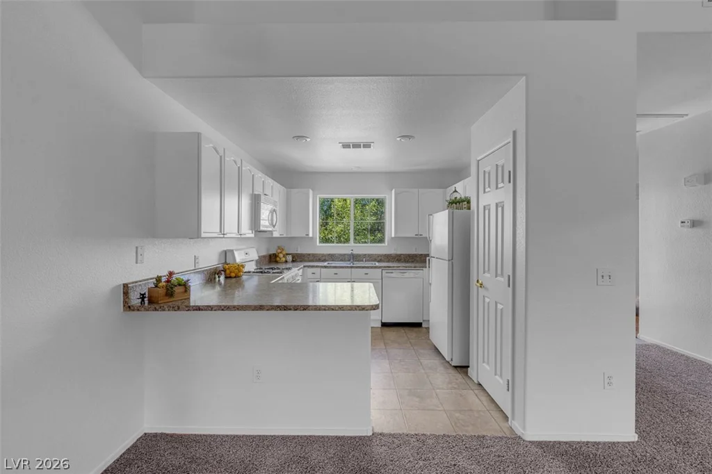 353 Amber Pine, Las Vegas, NV 89144