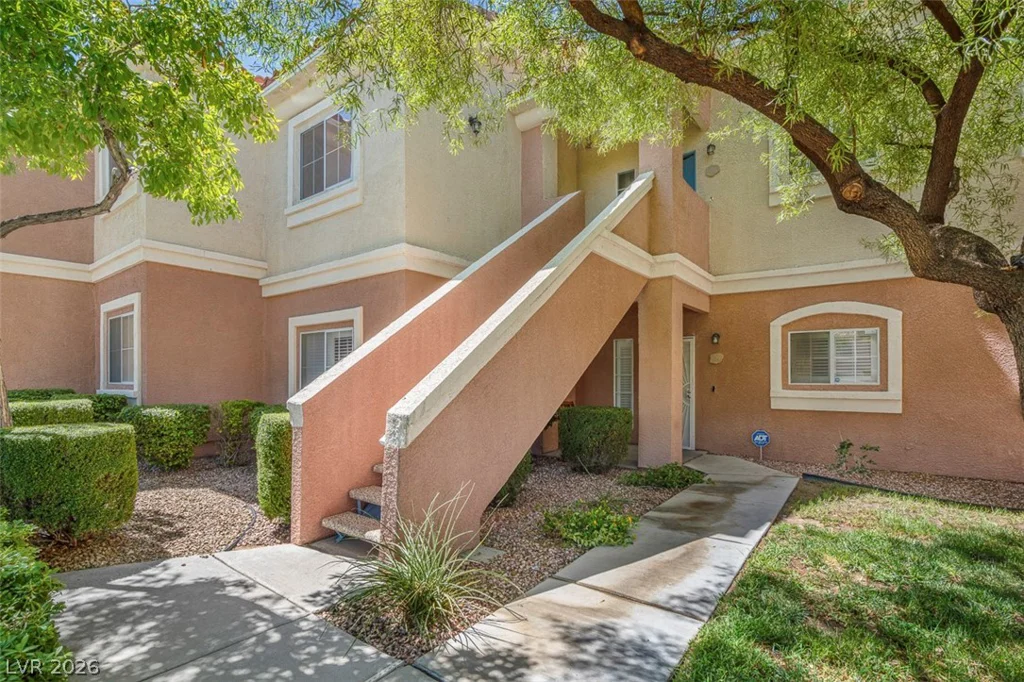353 Amber Pine, Las Vegas, NV 89144