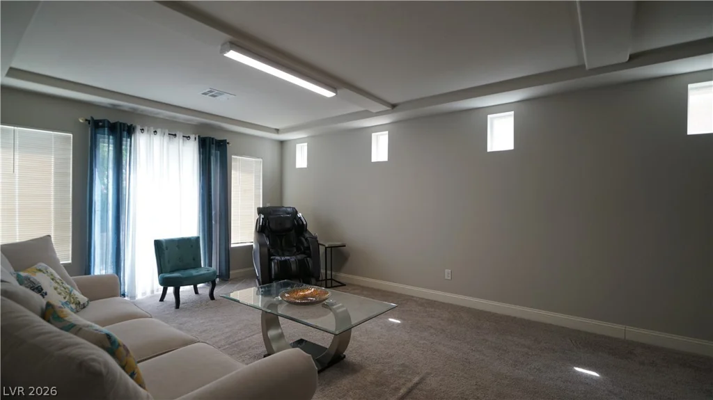 6385 Jackson Spring, Las Vegas, NV 89118